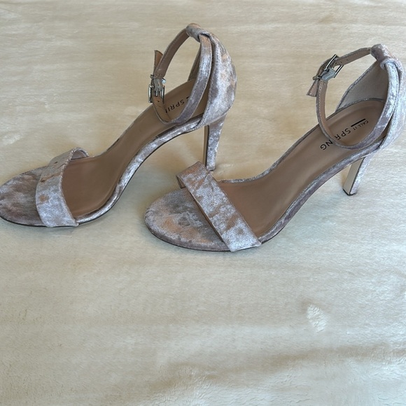 Mauve Velvet Spring Heels - Picture 2 of 4